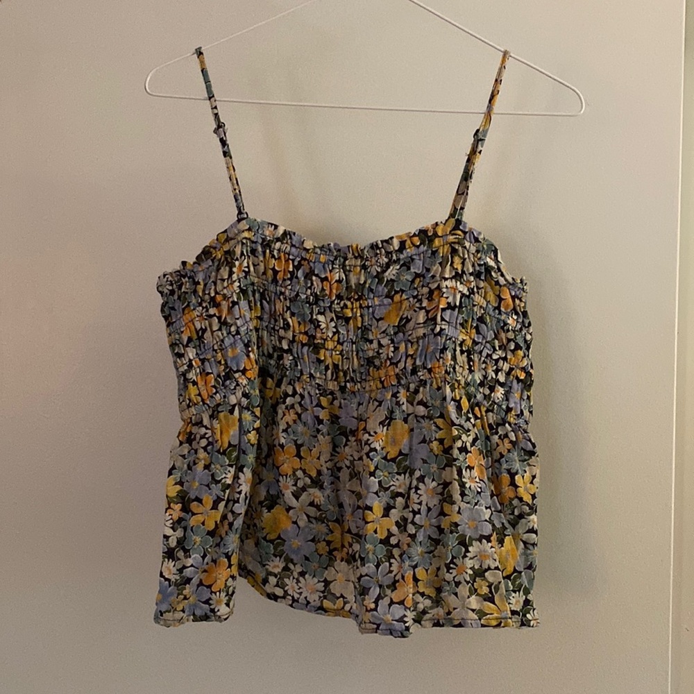 Floral patterned cropped tank top, size medium, American Eagle